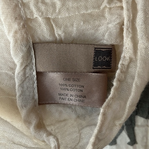 Elephant Patterned Wrap Circle Scarf Large Cream Black Flowy Cotton Linen - Picture 9 of 9